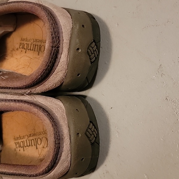 Columbia Suede Clogs - Picture 3 of 7